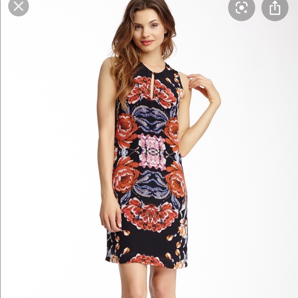 Beautiful Greylin floral keyhole dress